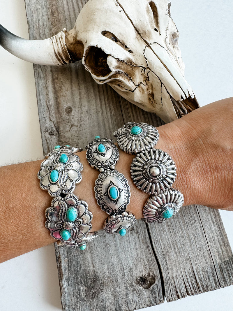 Boho Ranch Shop - Western Burnish SIlver Concho Stretch Bracelet