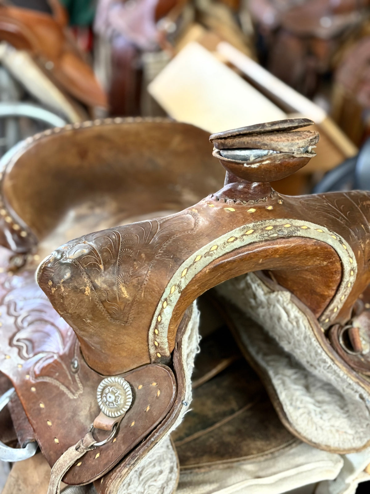 Western Saddle - 15 inches