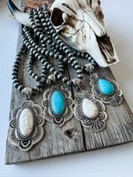 Boho Ranch Shop - Western Pendant Navajo Style Necklace - turquoise \ white 