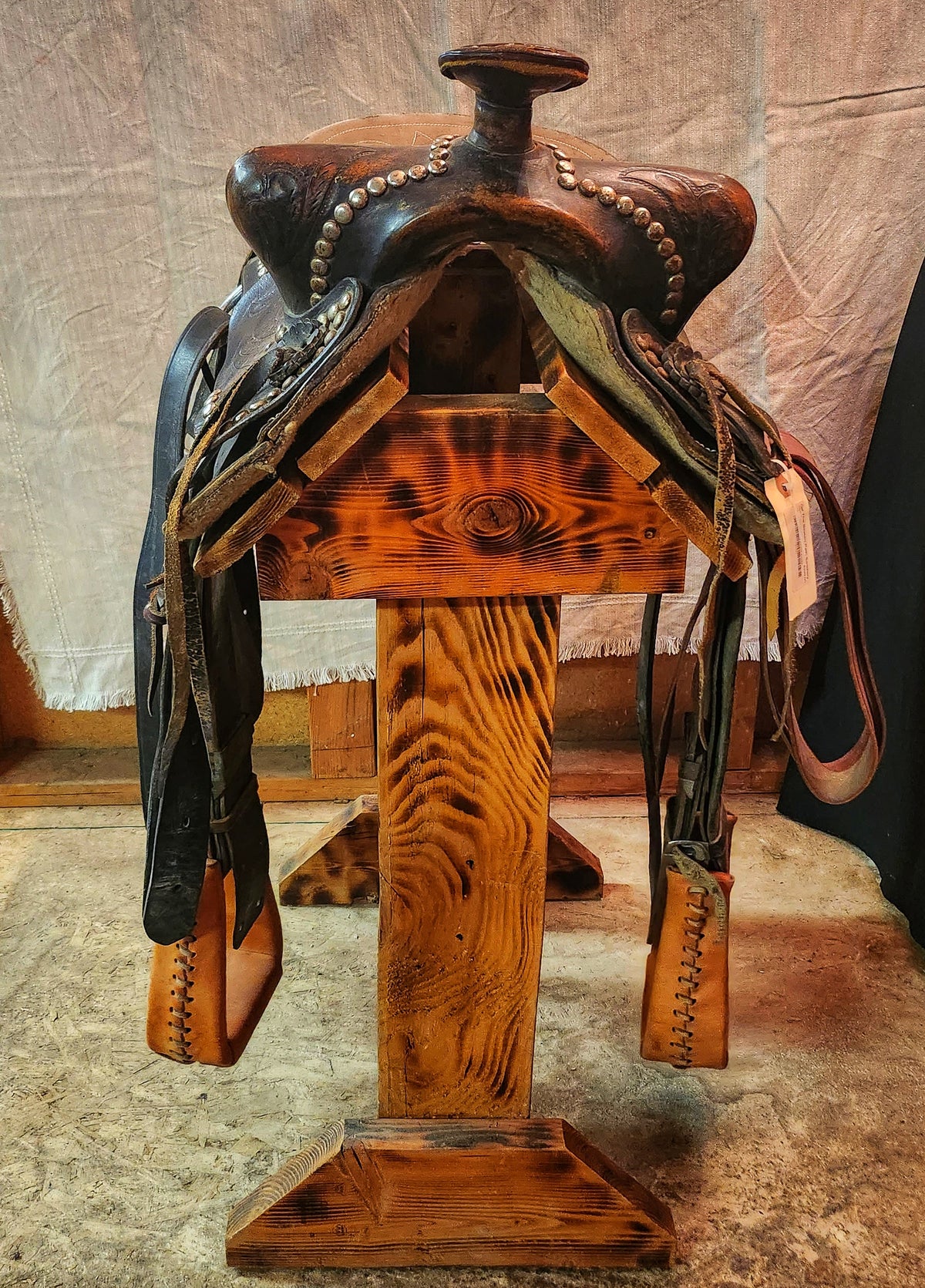 No Name Parade Saddle