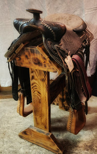No Name Parade Saddle