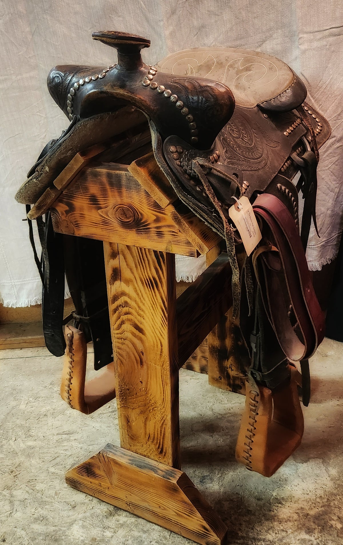 No Name Parade Saddle