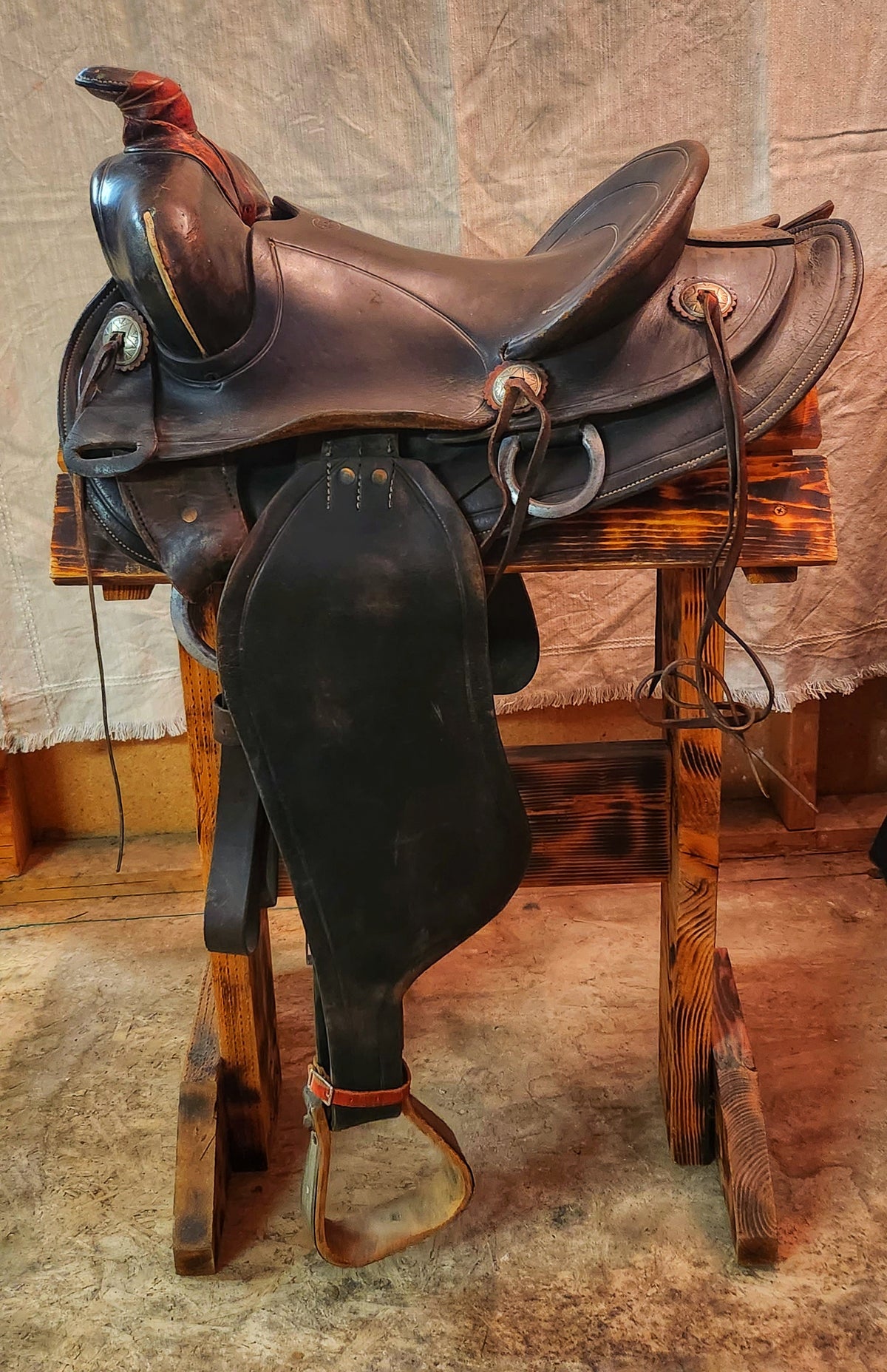 Simco Western Saddle - 14.5"