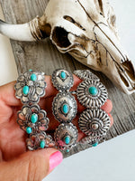 Boho Ranch Shop - Western Burnish SIlver Concho Stretch Bracelet