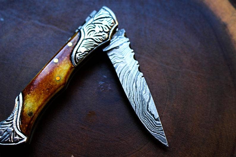 Titan International - Damascus Steel handmade Pocket Knife with burnt bone handles