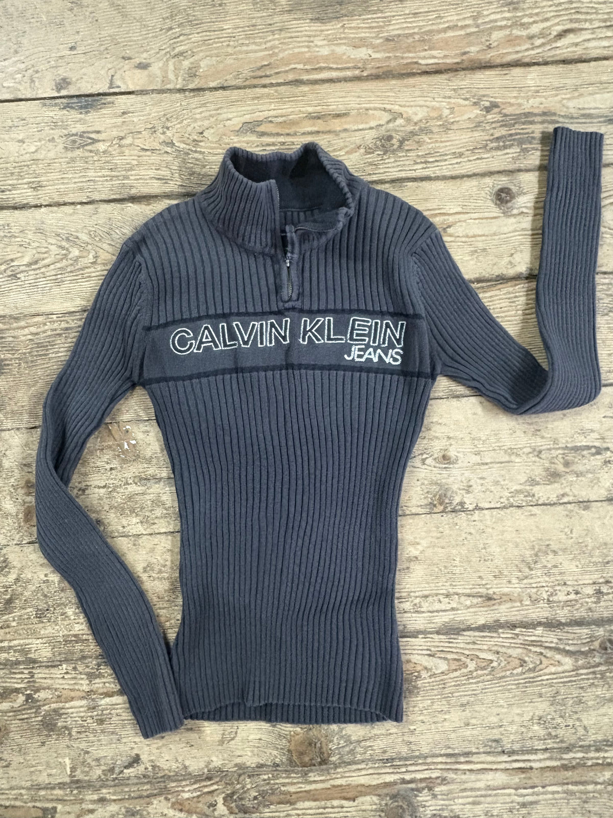 Calvin Klein Sweater - Young Adult M