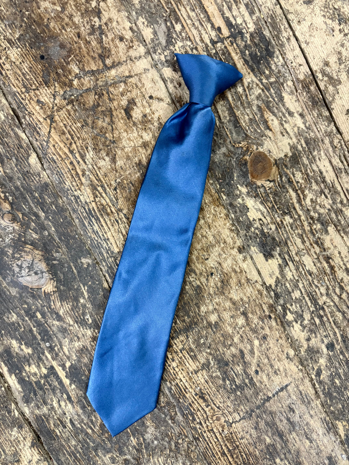 Van Heusen Silk Tie - solid blue