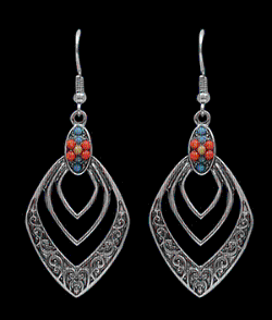 Graduated Diamond Shape SIL Earrings