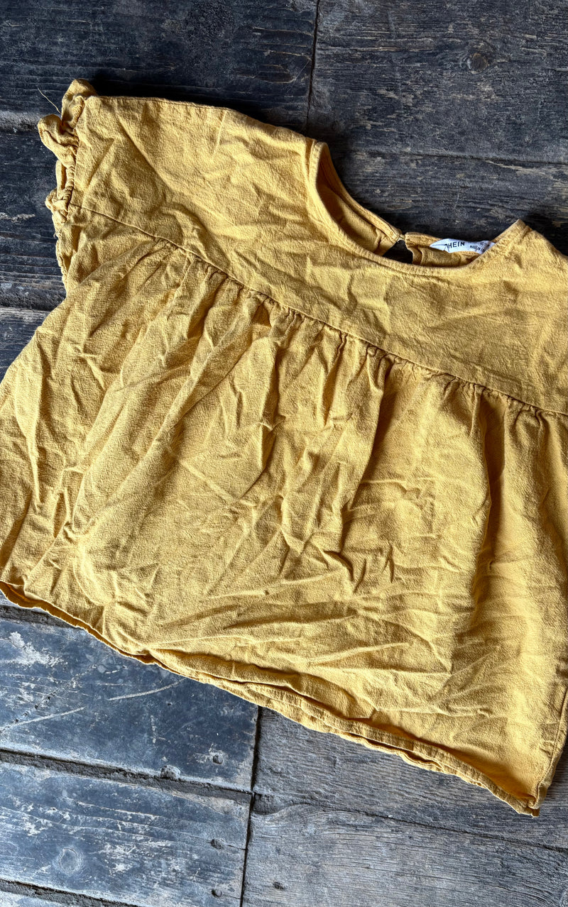 Ruffle tee top - woman's 8/10