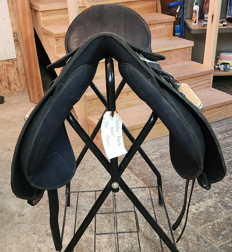 18" Wintec Pro Dressage Saddle- Black
