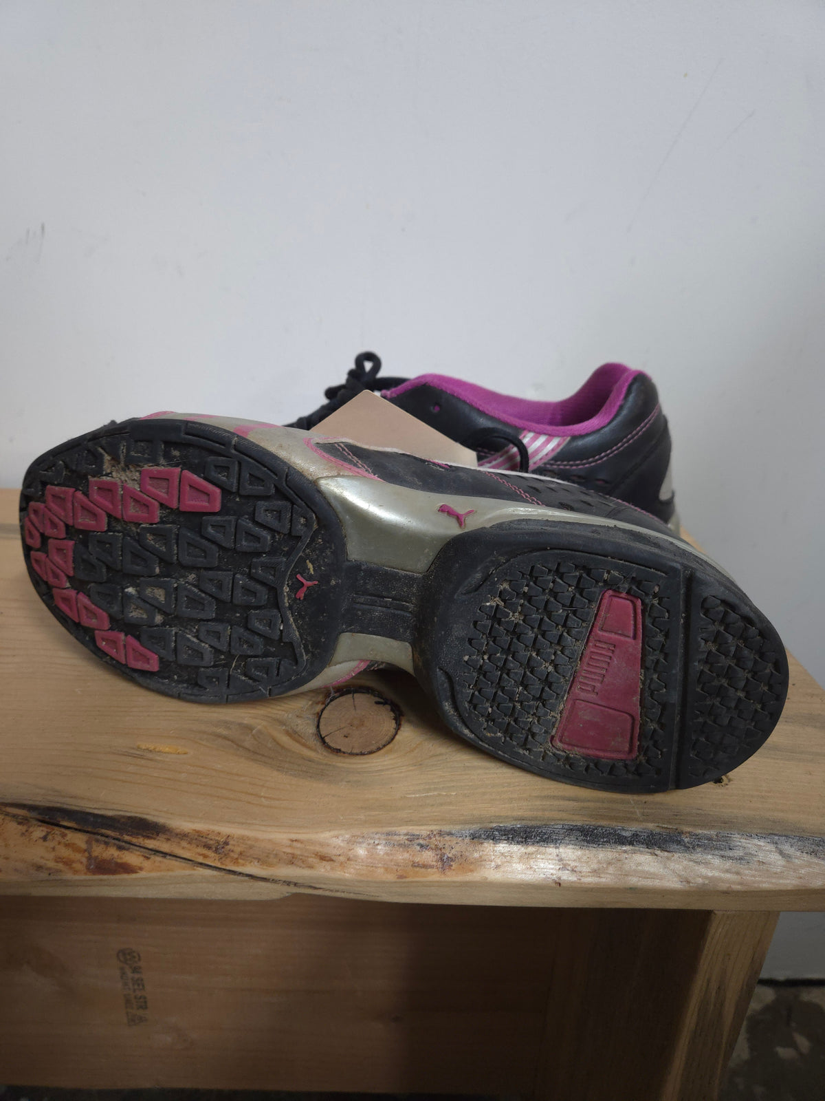 Puma Tennis Womans - Size 8