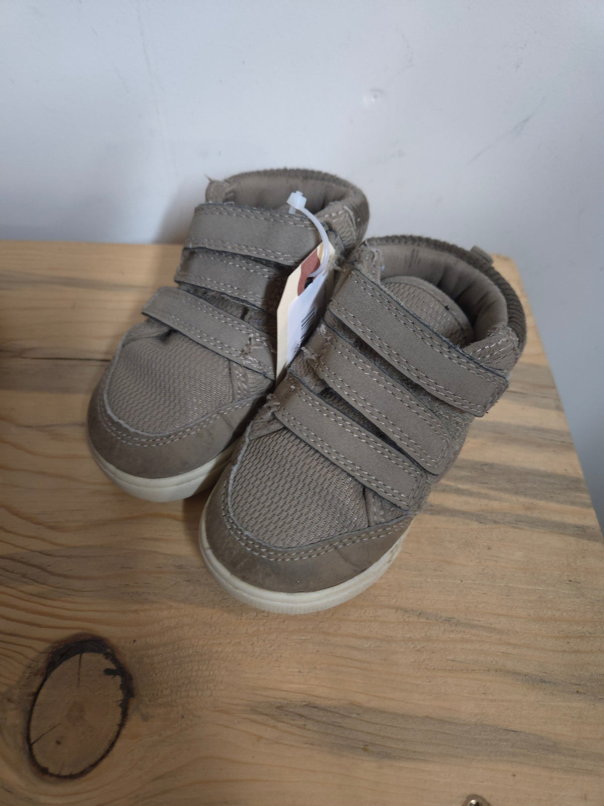 Carters Simple Joy Tennis Shoes - Size 4