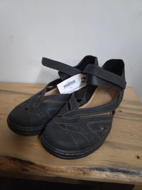 Croft & Barrow Baby Doll Shoes - Size 9