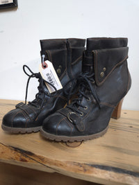 Hawthorn Laced Heel Boots