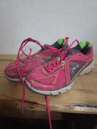 Cool Max Sneakers FILA - Size 8