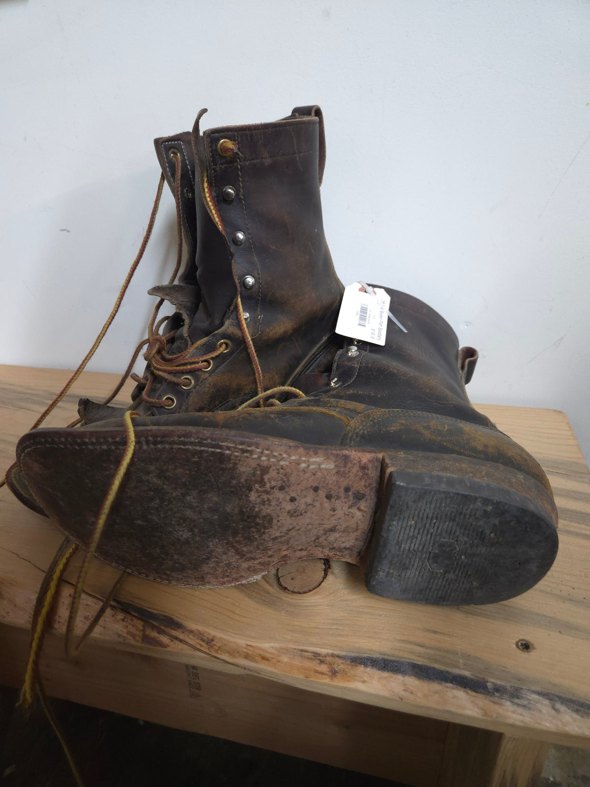 8.5C Whites Boots