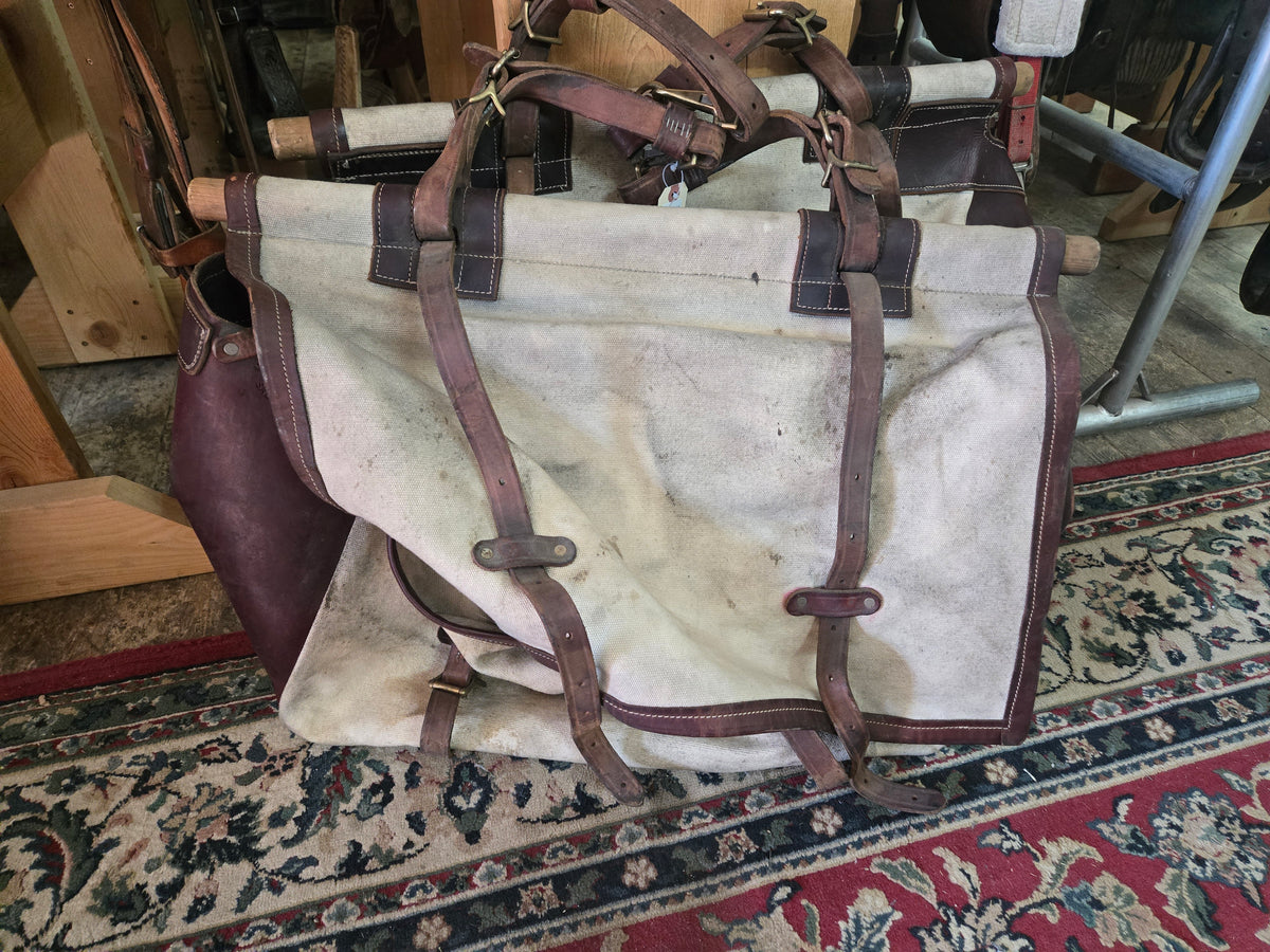 Merrit's Saddlery Maker Pannier Set
