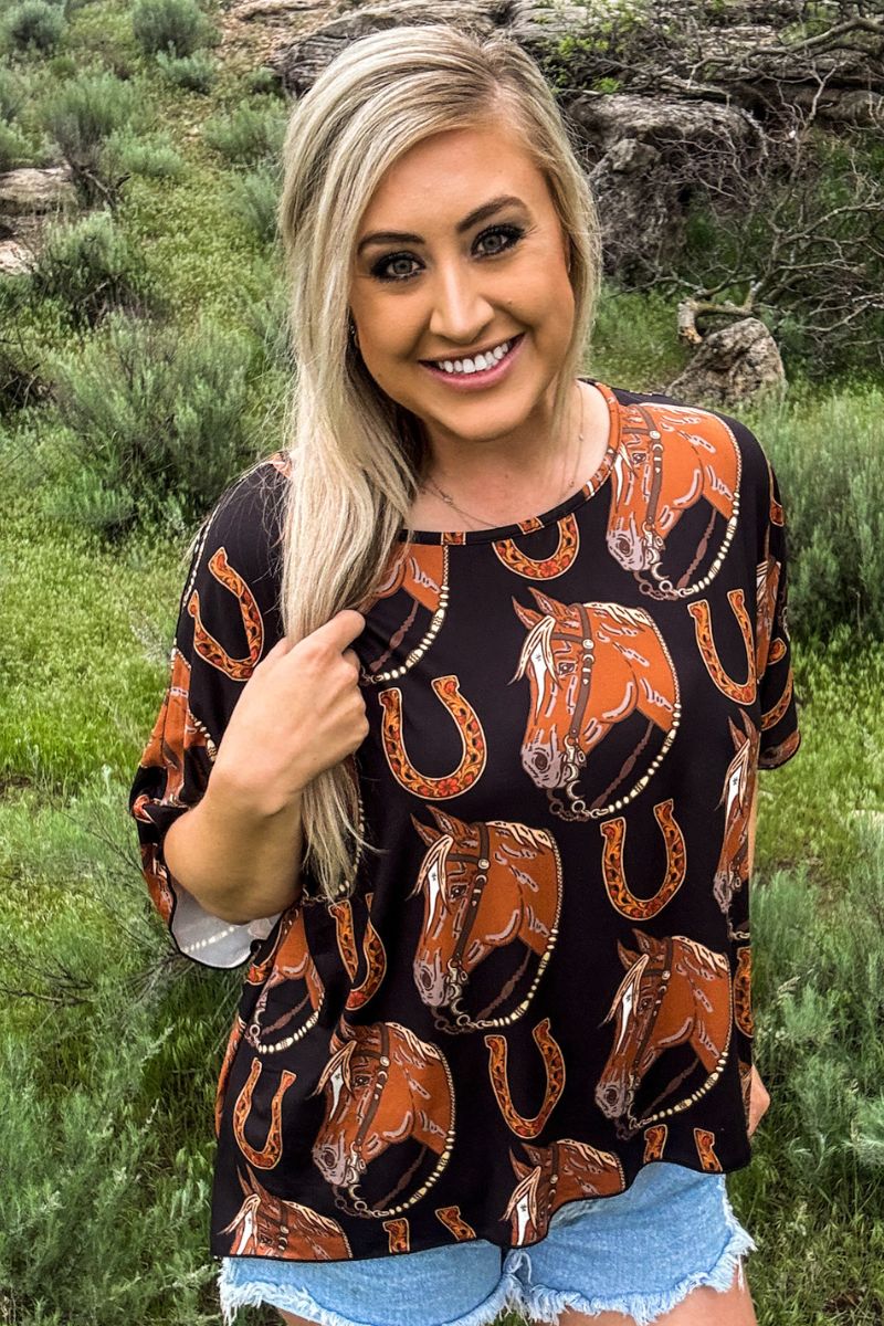 Sterling Kreek The Lucky Horse Shoe Top