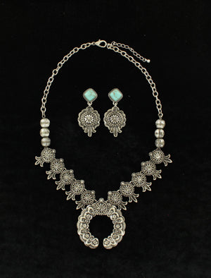 Blazin Roxx® Silver and Turquoise Squash Blossom Necklace Set