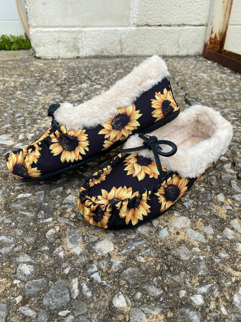 Blazin Roxx Ladies Faith Style Ladies Sunflower Moccasin Slippers